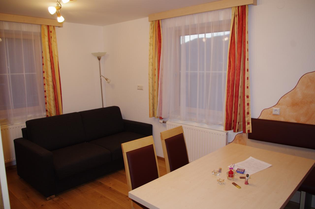 Ulnhof Appartement Mariapfarr Buitenkant foto