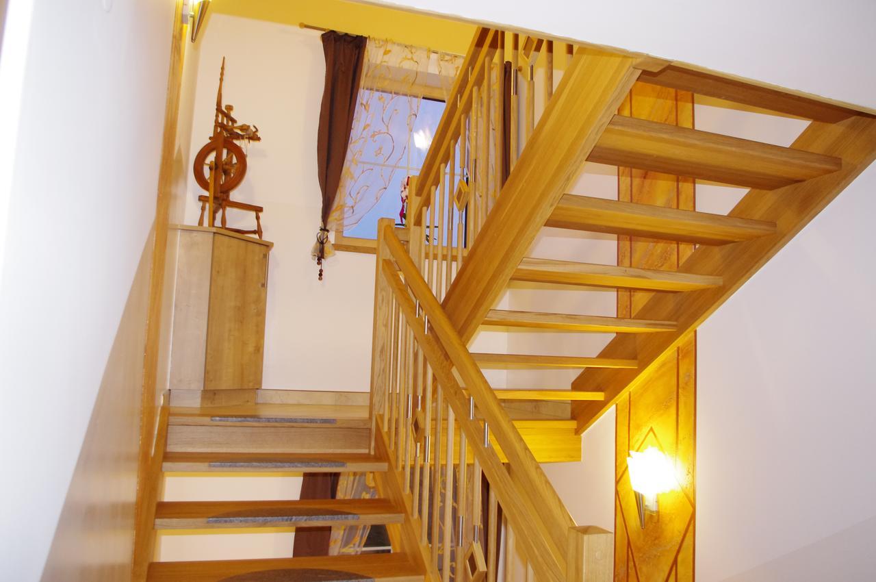 Ulnhof Appartement Mariapfarr Buitenkant foto